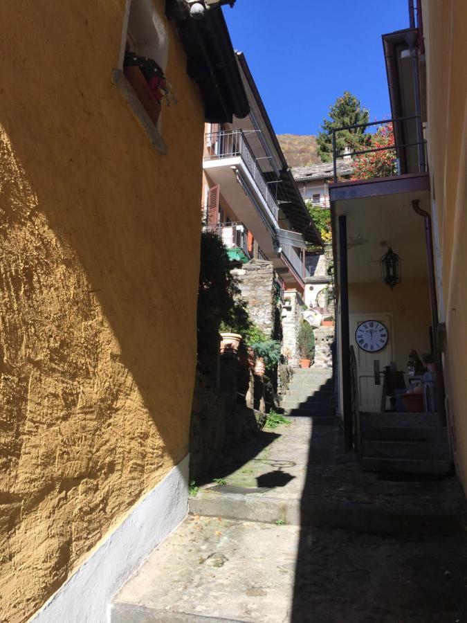 Rustico auf Burg Apartment Locarno Exterior foto